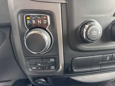 Used 2019 RAM 1500 Express w/ Express Value Package AWD/4WD image 32