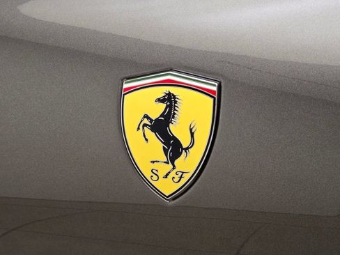 Used 2023 Ferrari Roma RWD image 16