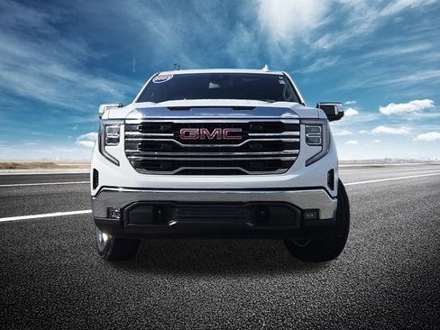 Used 2023 GMC Sierra 1500 SLT w/ SLT Premium Package image 16