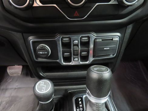 Used 2020 Jeep Wrangler Unlimited Willys image 43