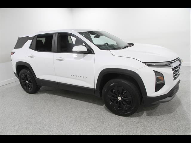 Used 2026 Chevrolet Equinox LT FWD image 1