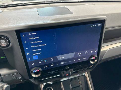 Used 2024 Lexus GX 550 w/ Accessory Package (Z1) AWD/4WD image 61