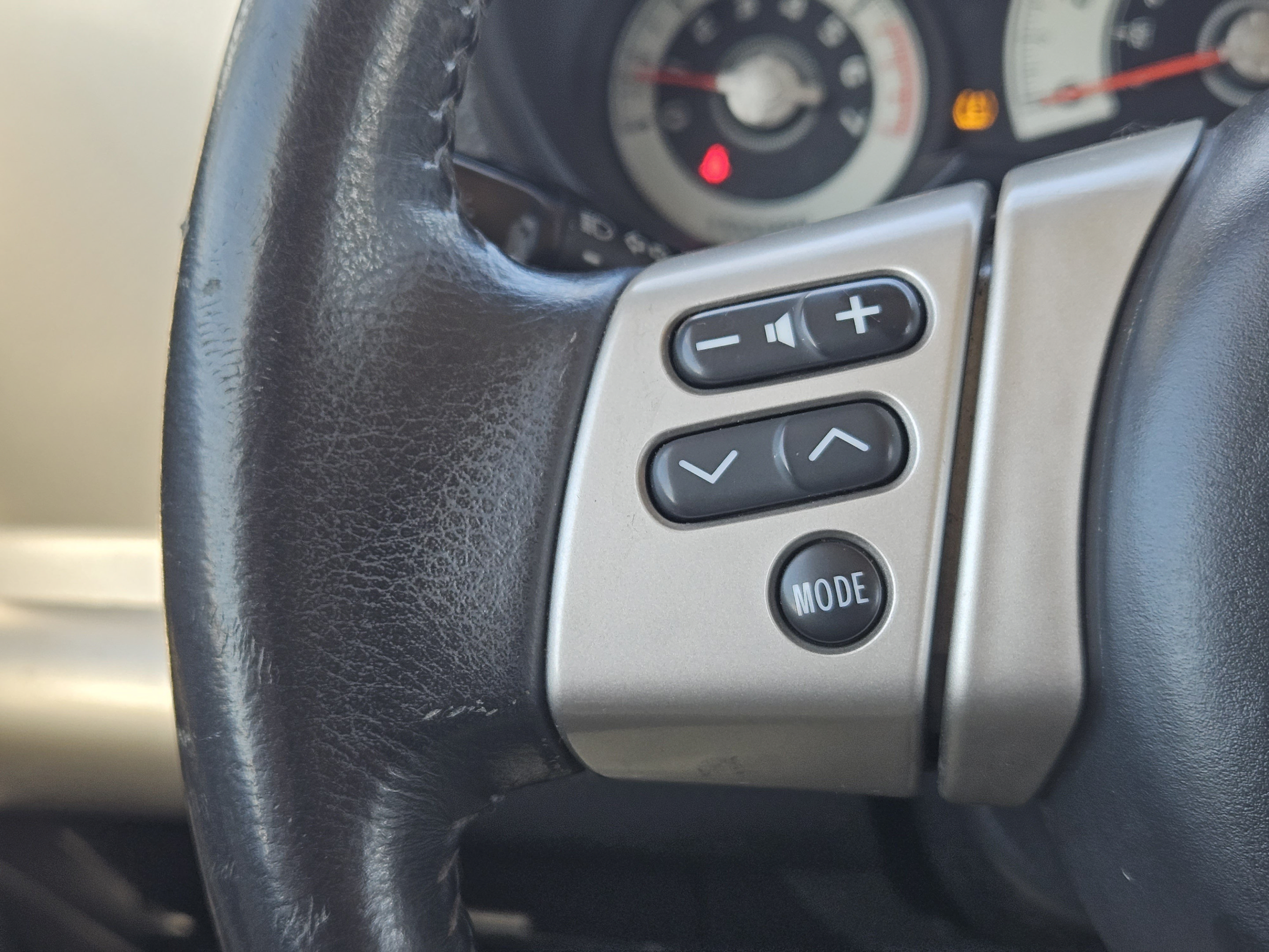 Used 2012 Toyota FJ Cruiser 4WD image 19