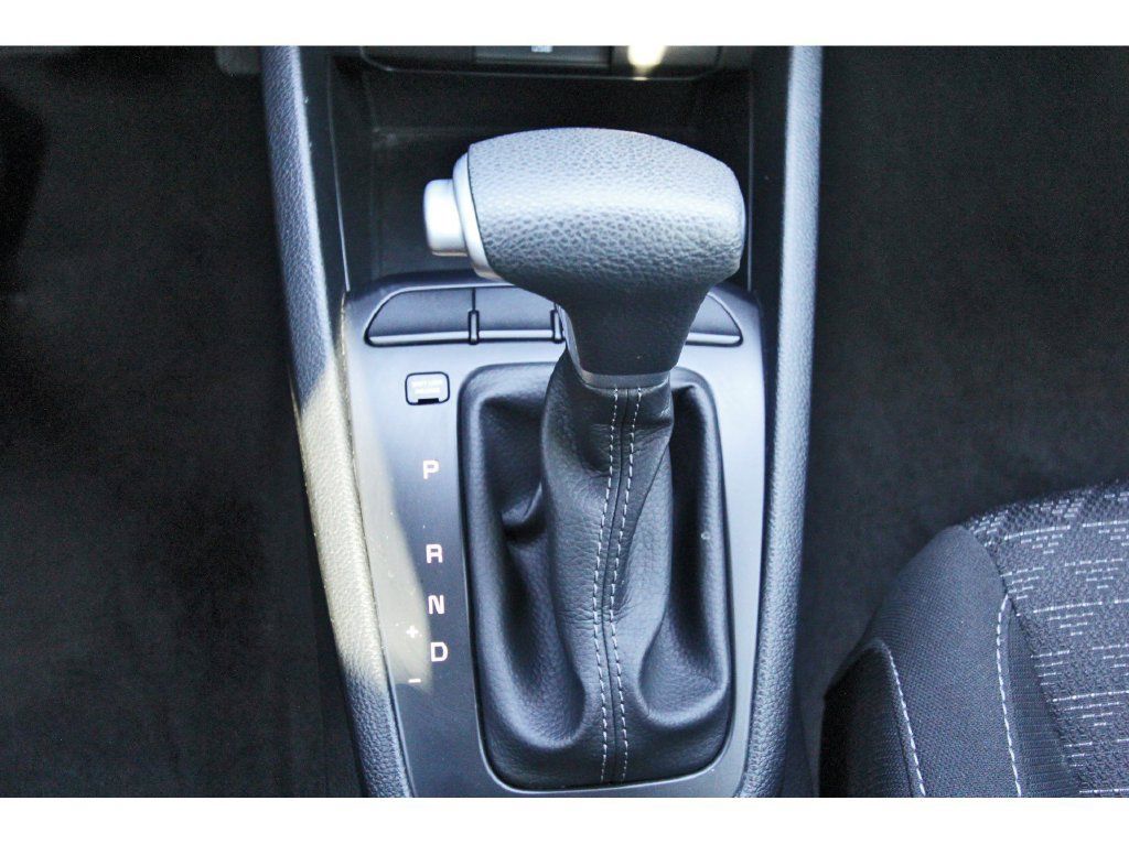 Used 2023 Kia Rio LX FWD image 28