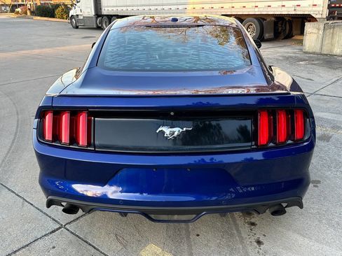 Used 2015 Ford Mustang Premium image 17