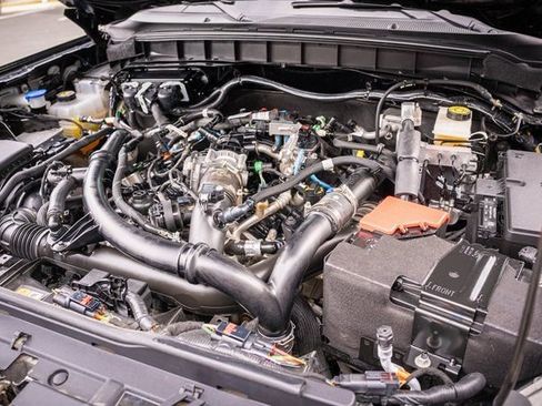Used 2022 Ford Bronco Wildtrak AWD/4WD image 34