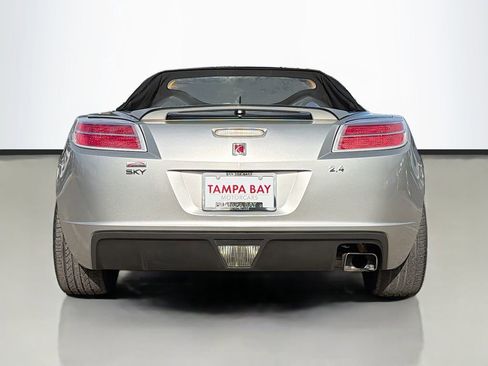Used 2007 Saturn Sky image 4
