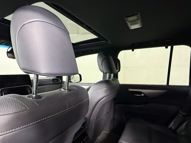 Used 2023 Lexus LX 600 F Sport w/ Accessory Package (Z1) AWD/4WD image 24