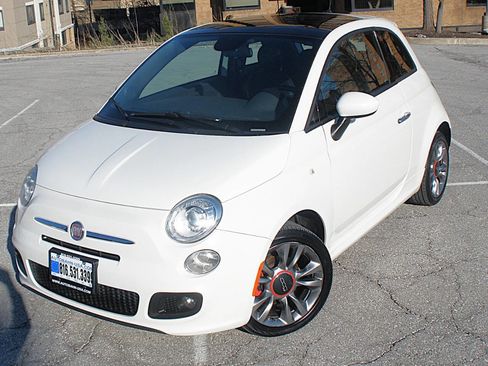 Used 2015 FIAT 500 Sport w/ Comfort/Convenience Group image 1