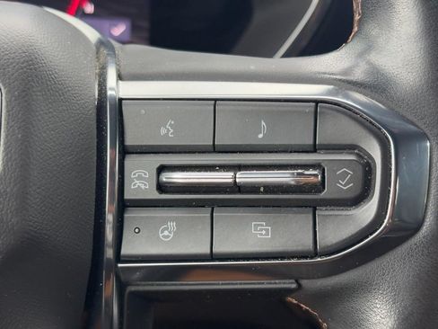 Used 2023 GMC Canyon AT4 w/ AT4 Premium Package AWD/4WD image 18