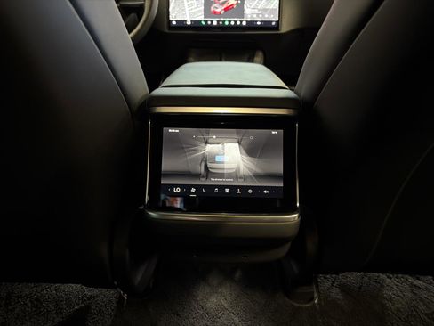 Used 2022 Tesla Model S Plaid AWD/4WD image 24