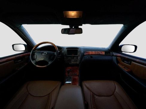 Used 2004 Lexus LS 430 w/ Ultra Luxury Pkg RWD image 25