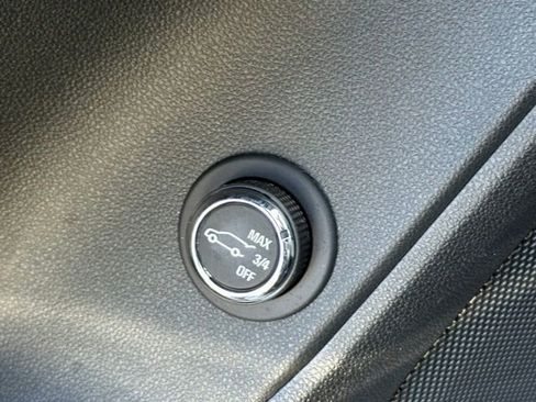 Used 2023 Chevrolet Blazer LT image 23