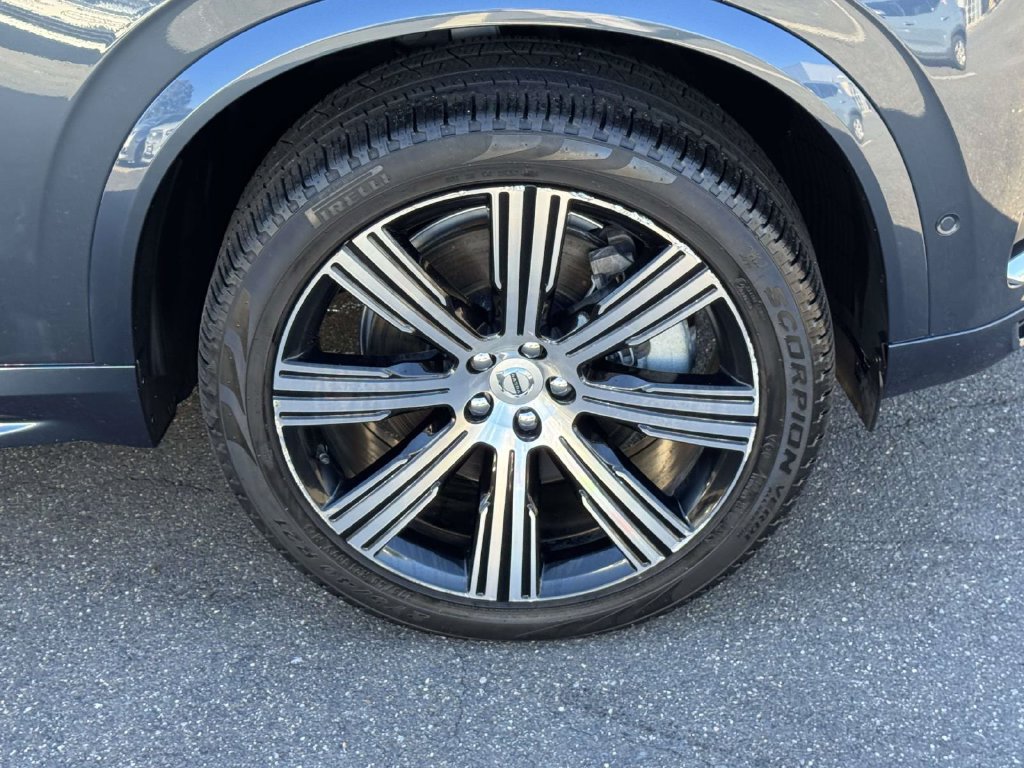 Certified 2024 Volvo XC90 T8 Ultimate w/ Protection Package AWD/4WD image 6