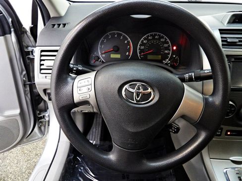 Used 2013 Toyota Corolla LE w/ Preferred Accessory Pkg #2 FWD image 23