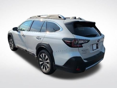 Used 2025 Subaru Outback Touring XT w/ Popular Package #2 AWD/4WD image 9