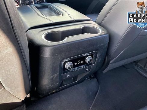 Used 2023 Chevrolet Suburban LT AWD/4WD image 34