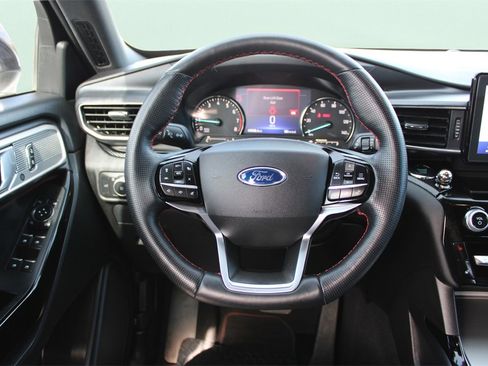 Used 2022 Ford Explorer ST-Line w/ Class IV Trailer Tow Package image 28