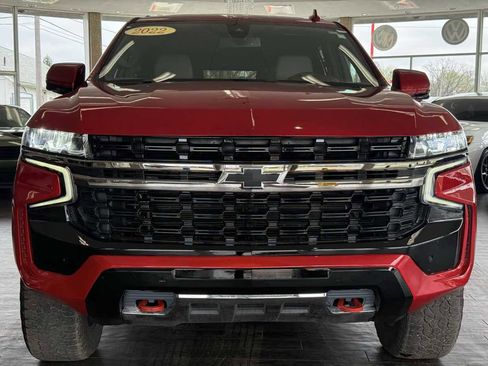 Used 2022 Chevrolet Suburban Z71 w/ Luxury Package AWD/4WD image 5