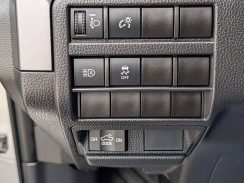 Used 2025 Toyota Tacoma TRD Sport AWD/4WD image 22