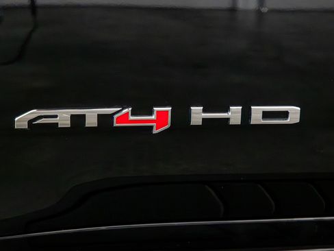 Used 2025 GMC Sierra 2500 AT4 w/ AT4 Premium Plus Package image 14