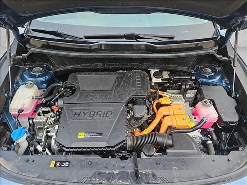 Used 2024 Kia Niro SX Touring image 25