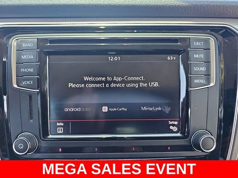 Used 2017 Volkswagen Passat 1.8T R-Line w/ R-Line Lighting Package FWD image 21