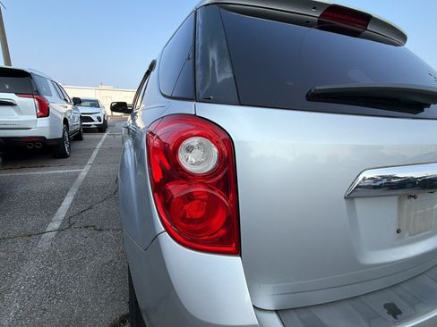 Used 2014 Chevrolet Equinox LT w/ Driver Convenience Package FWD image 10