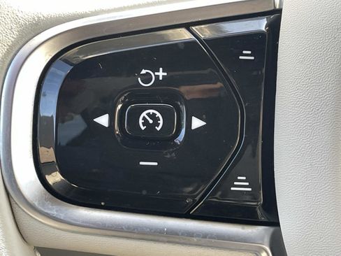 Certified 2023 Volvo XC90 T8 Plus image 23