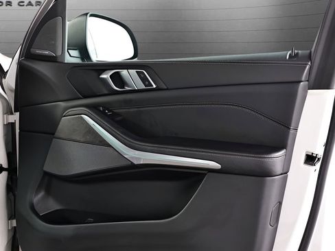 Used 2024 BMW X5 xDrive40i image 73