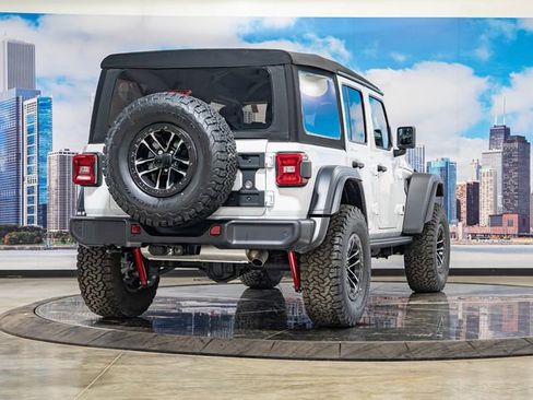 Used 2024 Jeep Wrangler Willys image 8