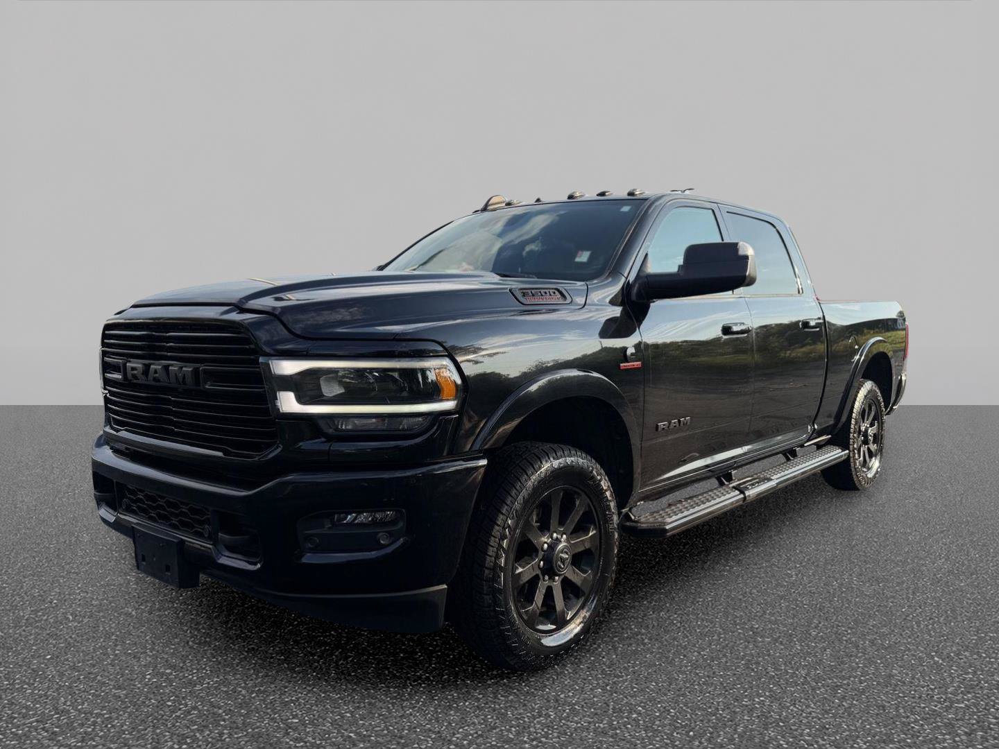 Used 2021 RAM 3500 Laramie AWD/4WD image 1