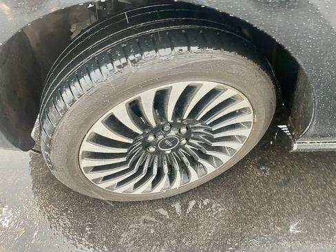 Used 2018 Lincoln Navigator Black Label AWD/4WD image 9