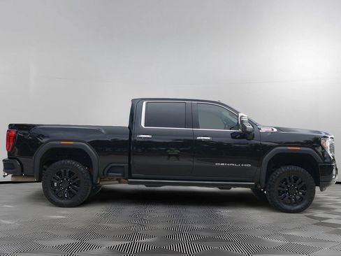 Used 2021 GMC Sierra 2500 Denali AWD/4WD image 4