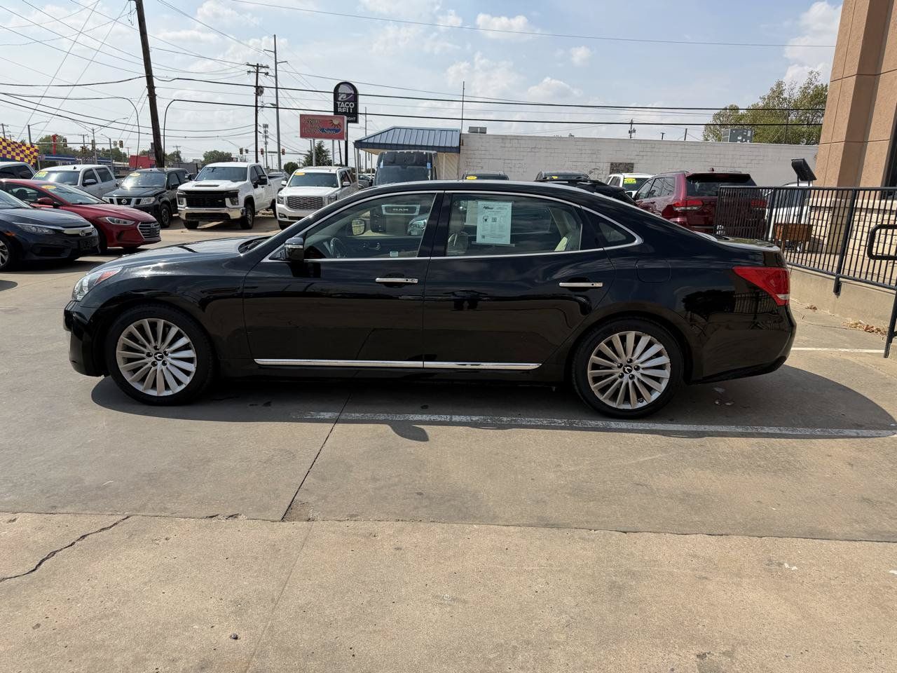 Used 2016 Hyundai Equus Signature RWD image 8