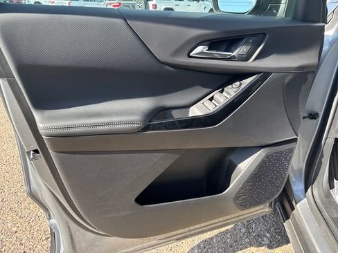 Used 2025 Chevrolet Equinox LT FWD image 10