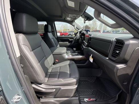 New 2025 Chevrolet Silverado 1500 LT w/ Z71 Off-Road Package image 29