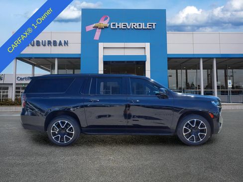 Used 2023 Chevrolet Suburban RST w/ Luxury Package AWD/4WD image 5