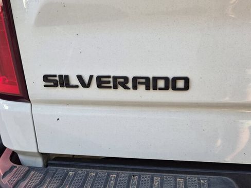 Used 2020 Chevrolet Silverado 1500 Custom Trail Boss w/ Custom Convenience Package AWD/4WD image 7