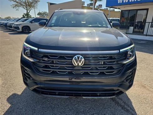 New 2026 Volkswagen Atlas Cross Sport SEL R-Line image 2
