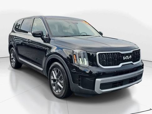 Used 2023 Kia Telluride LX AWD/4WD image 1