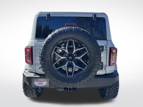 New 2026 Ford Bronco Outer Banks image 4