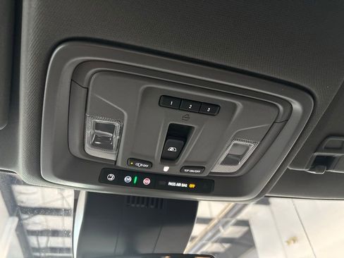 New 2026 GMC Sierra 1500 SLE w/ Preferred Package image 24