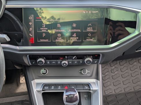 Used 2023 Audi Q3 2.0T Premium image 26