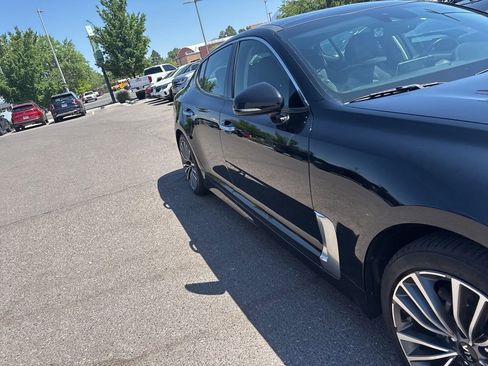 Used 2018 Kia Stinger Premium AWD/4WD image 6