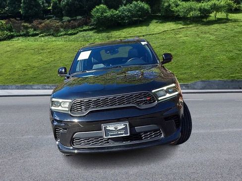 Used 2024 Dodge Durango GT image 3