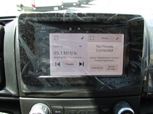 Used 2025 RAM ProMaster 2500 w/ Convenience Group image 22