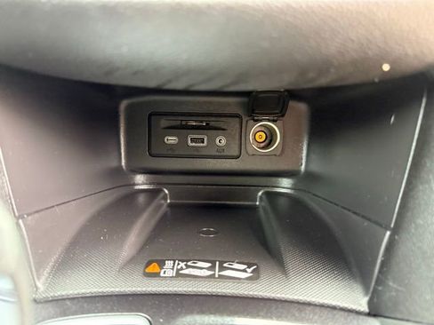 Used 2023 Chevrolet Equinox Premier w/ LPO, Floor Liner Package image 16