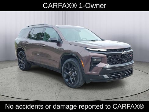 Used 2024 Chevrolet Traverse RS AWD/4WD image 2