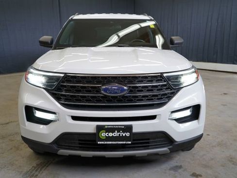 Used 2020 Ford Explorer XLT w/ Equipment Group 202A AWD/4WD image 2